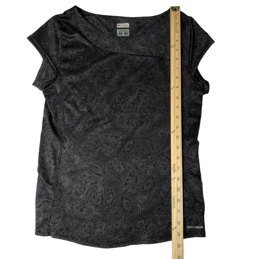 Columbia Women's Black and Grey Titanium Athletic‎ Top Size Small - Picture 5 of 9